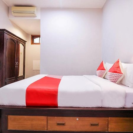 Oyo 2411 Taman Mekar Beach Inn 2 Kuta Lombok Buitenkant foto