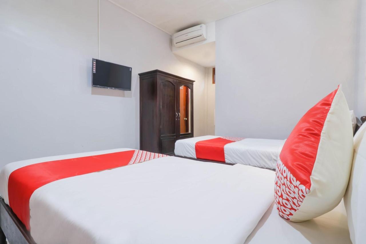 Oyo 2411 Taman Mekar Beach Inn 2 Kuta Lombok Buitenkant foto