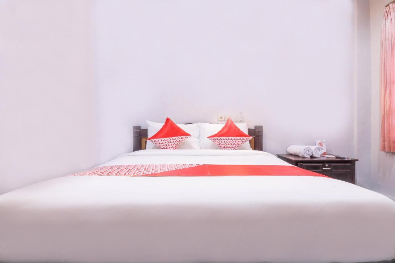 Oyo 2411 Taman Mekar Beach Inn 2 Kuta Lombok Buitenkant foto