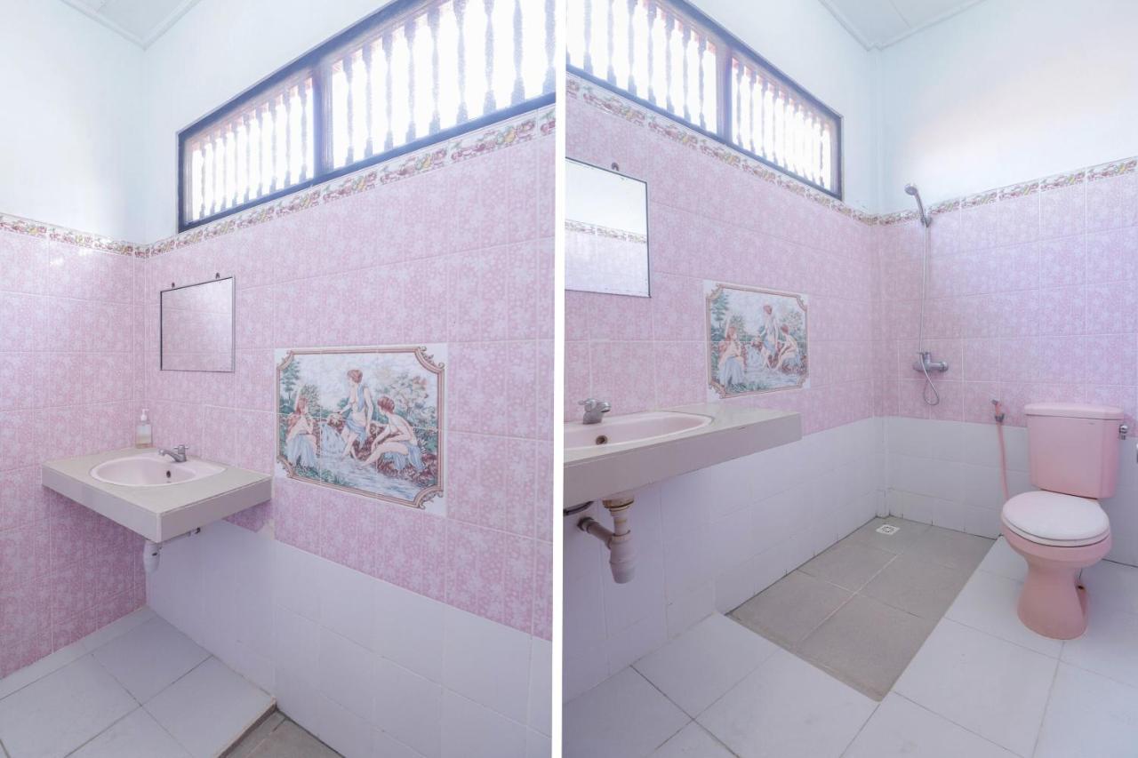 Oyo 2411 Taman Mekar Beach Inn 2 Kuta Lombok Buitenkant foto